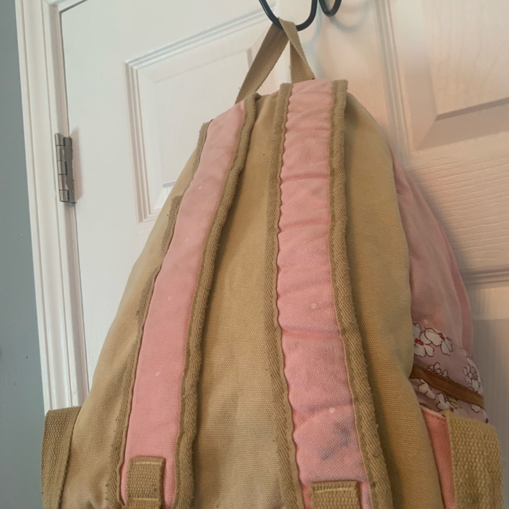 Sanrio Pink Gudetama Backpack with Floral Design - Picture 7 of 8
